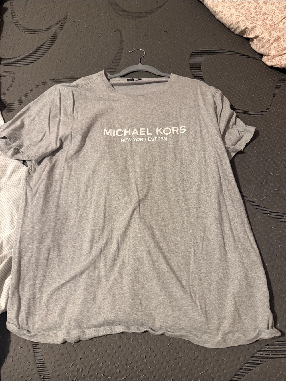 Michael Kors Men's Light Gray Logo Short Sleeve Tee